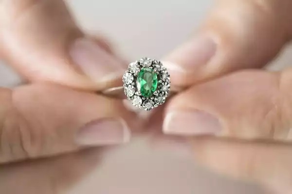 Uncovering Vintage Engagement Rings 